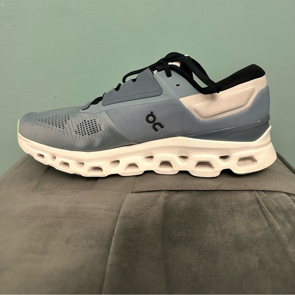 On Cloudstratus 3 Wash Metal
3MD30111504 Speedboard Men's
Running Shoes SZ 11.5 - Picture 11 of 15